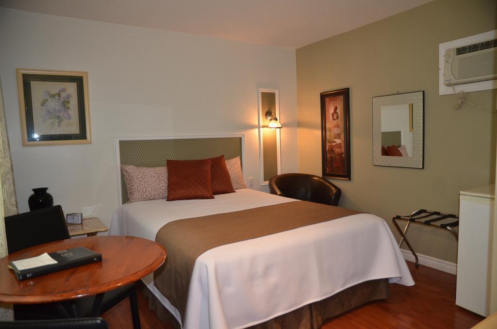 Motel Derfal Repentigny Exterior foto
