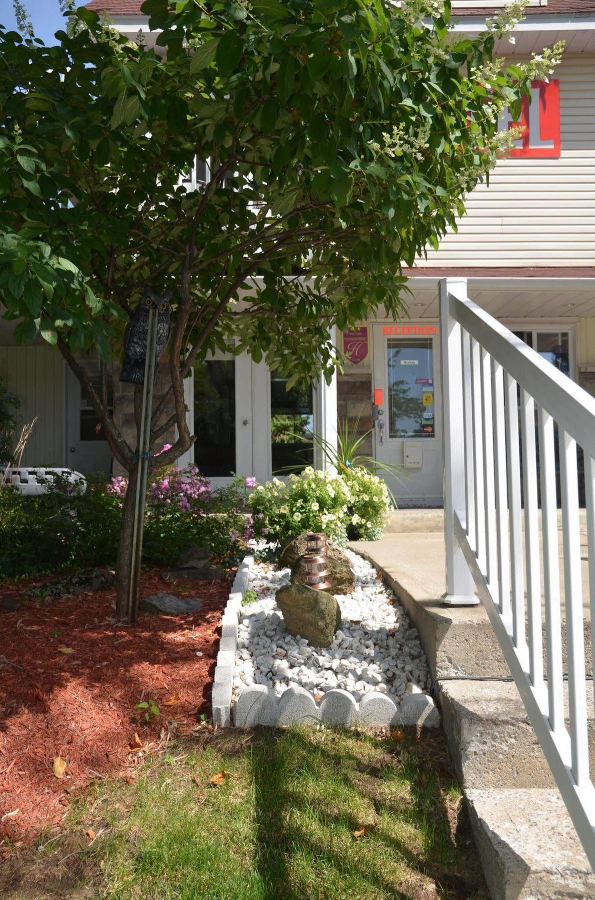Motel Derfal Repentigny Exterior foto