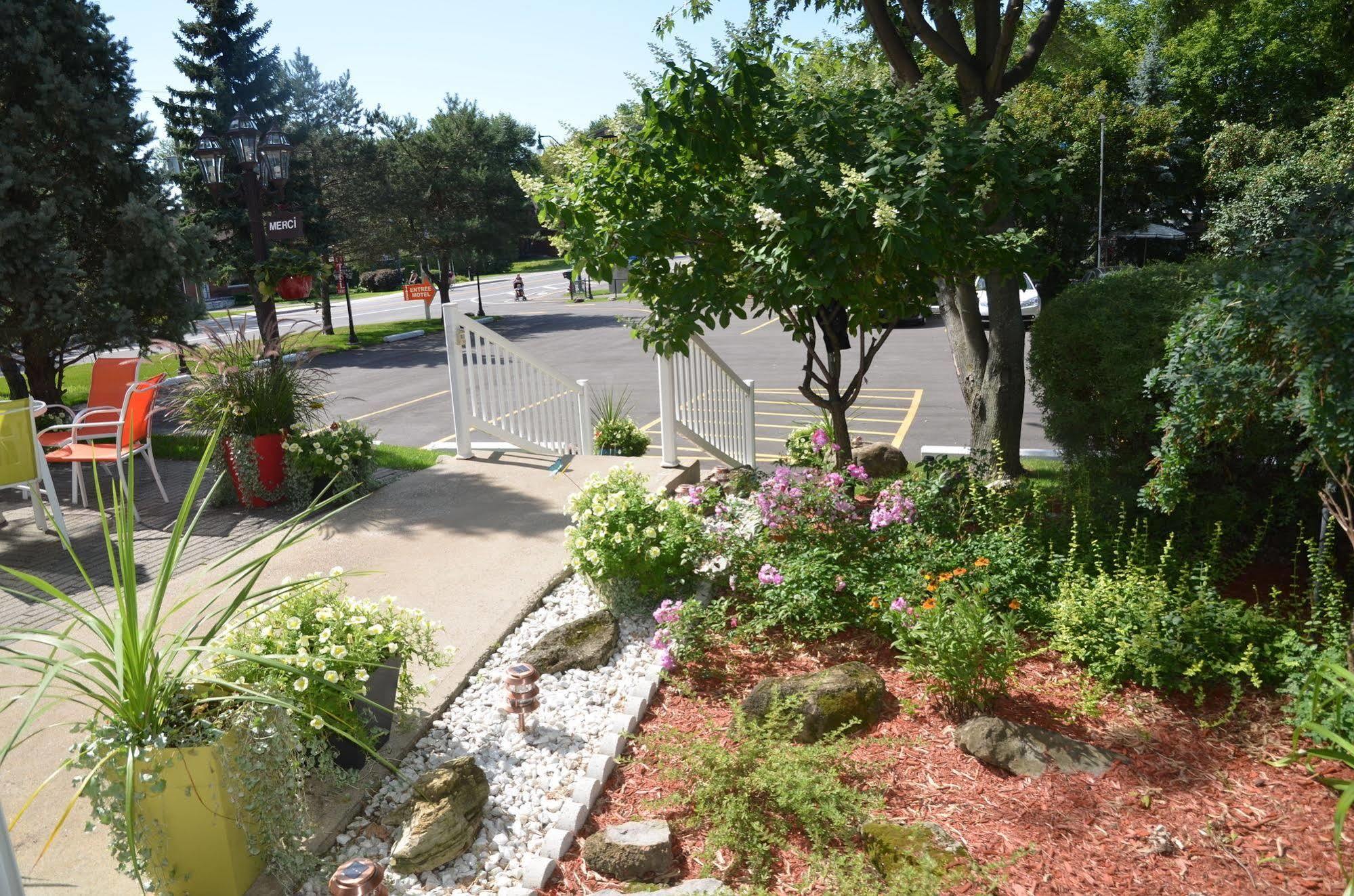 Motel Derfal Repentigny Exterior foto