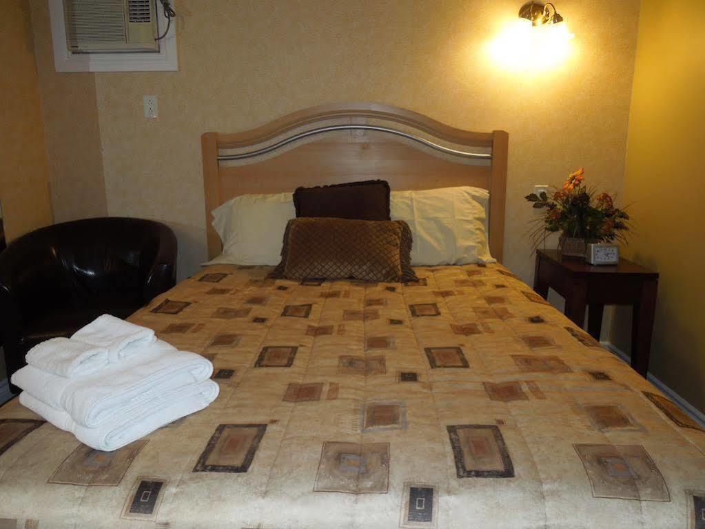 Motel Derfal Repentigny Exterior foto